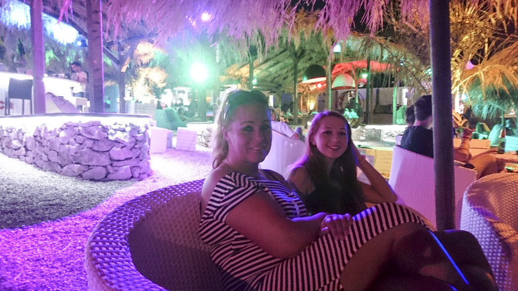 Wachten op de cocktails!